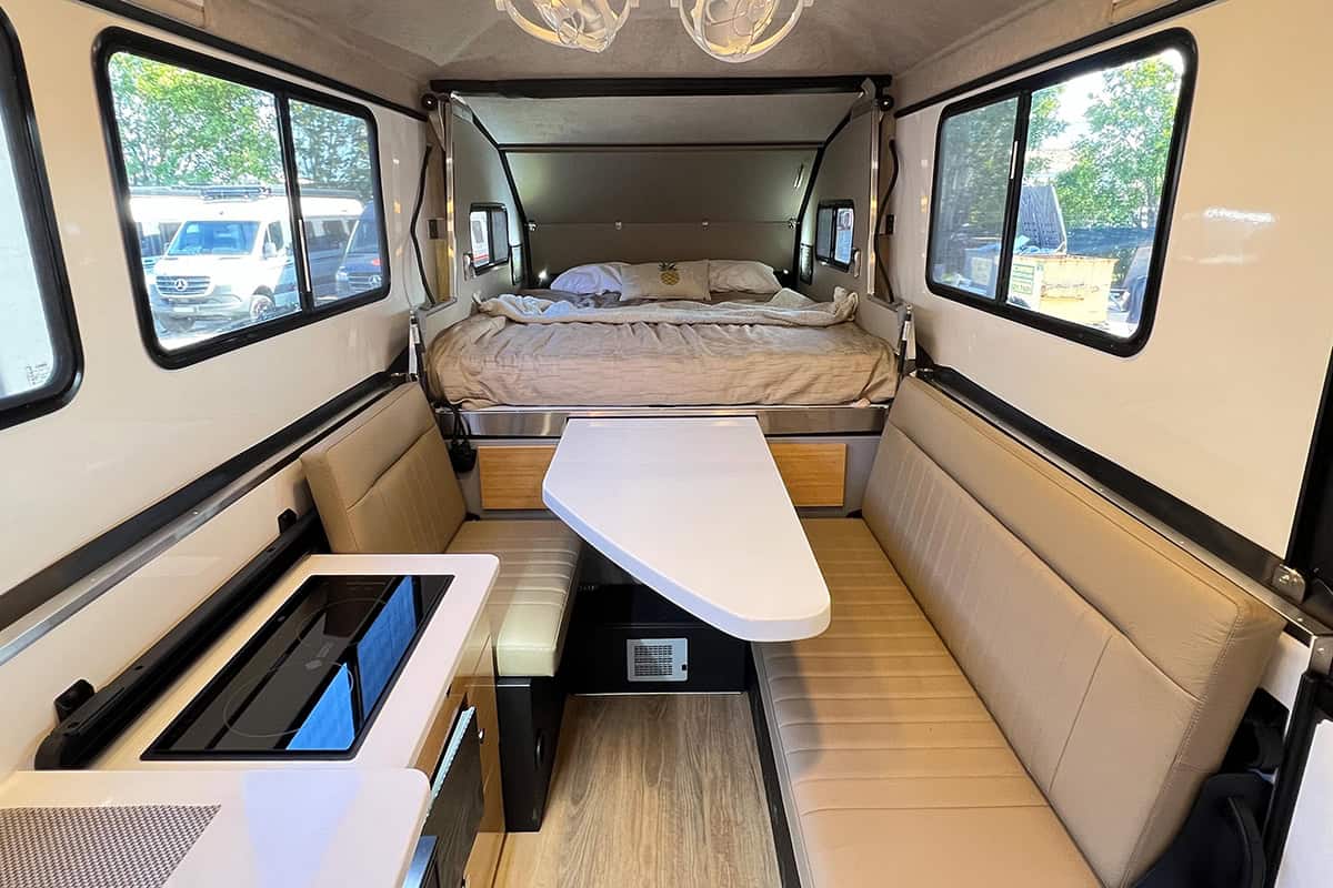 INT-karavan-off-road-caravan-1715