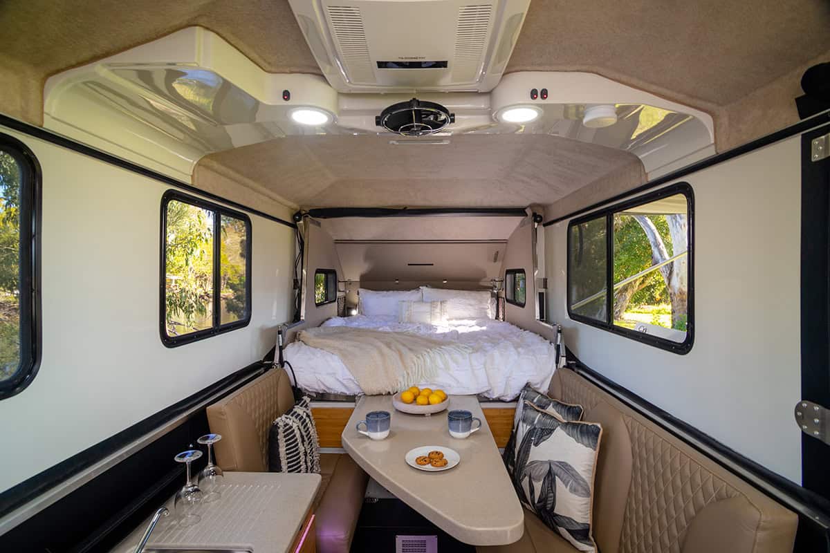 INT-karavan-off-road-caravan-interior-rear-10