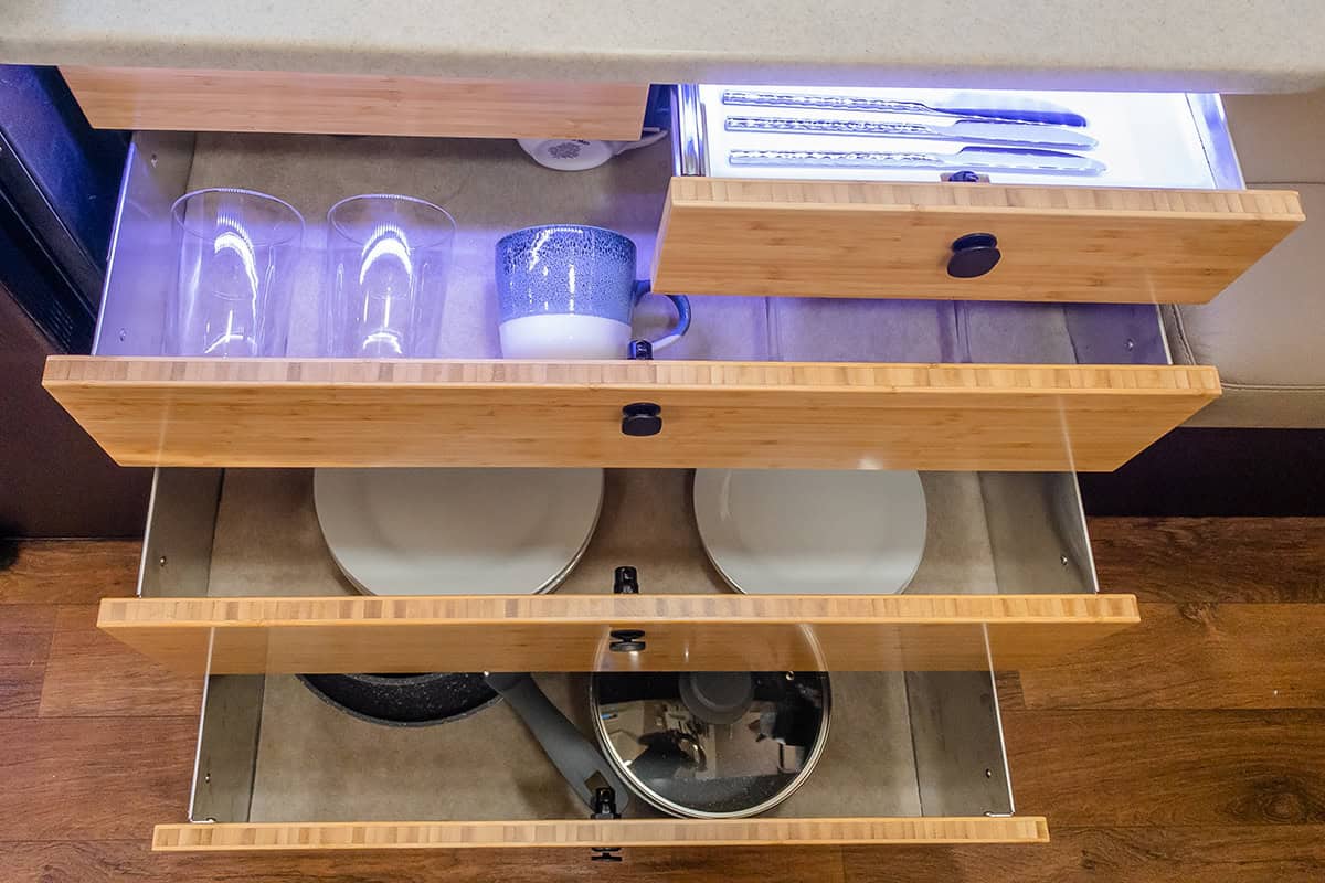 INT-karavan-off-road-caravan-kitchen-drawers-17