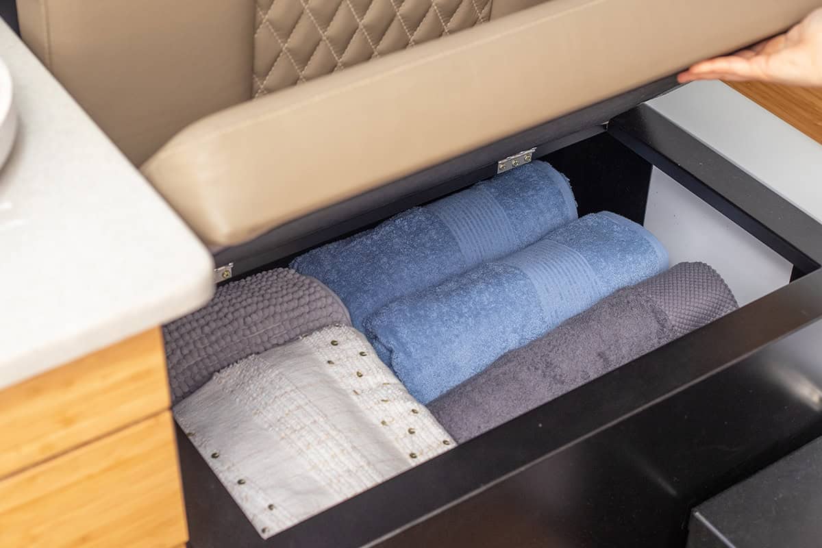 INT-karavan-off-road-caravan-seat-storage-149