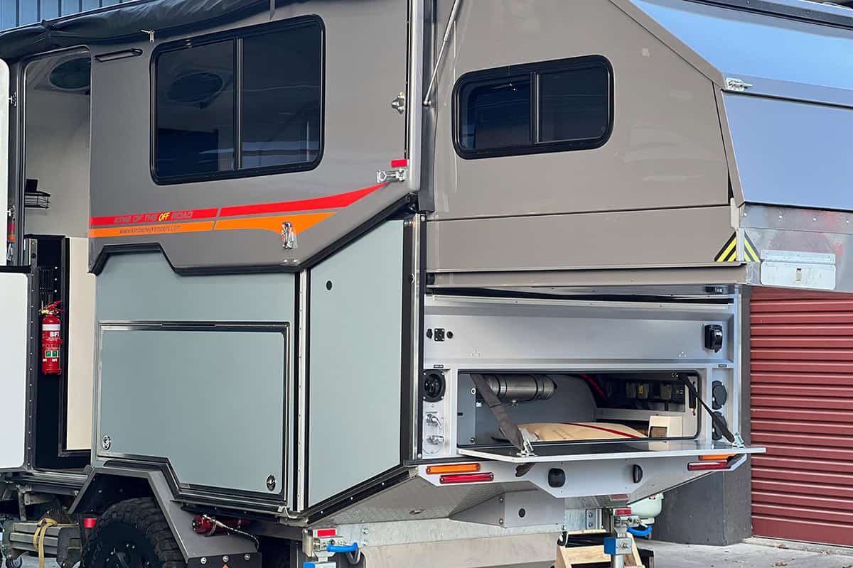 karavan-off-road-caravan-1740