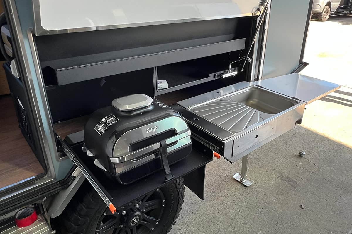 karavan-off-road-caravan-1765